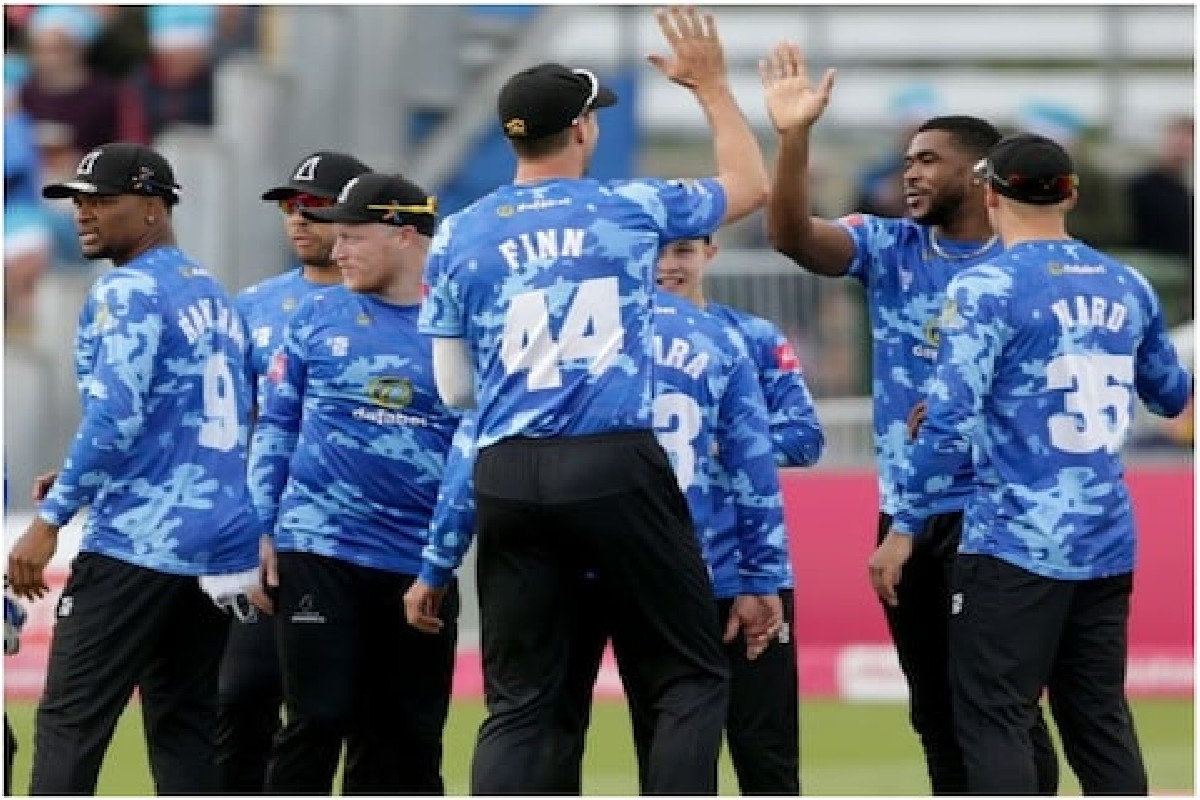 बॅटींगची अजब थट्टा! फक्त 23 रनमध्ये गमावल्या 8 विकेट्स, अशी निसटली हातातील मॅच