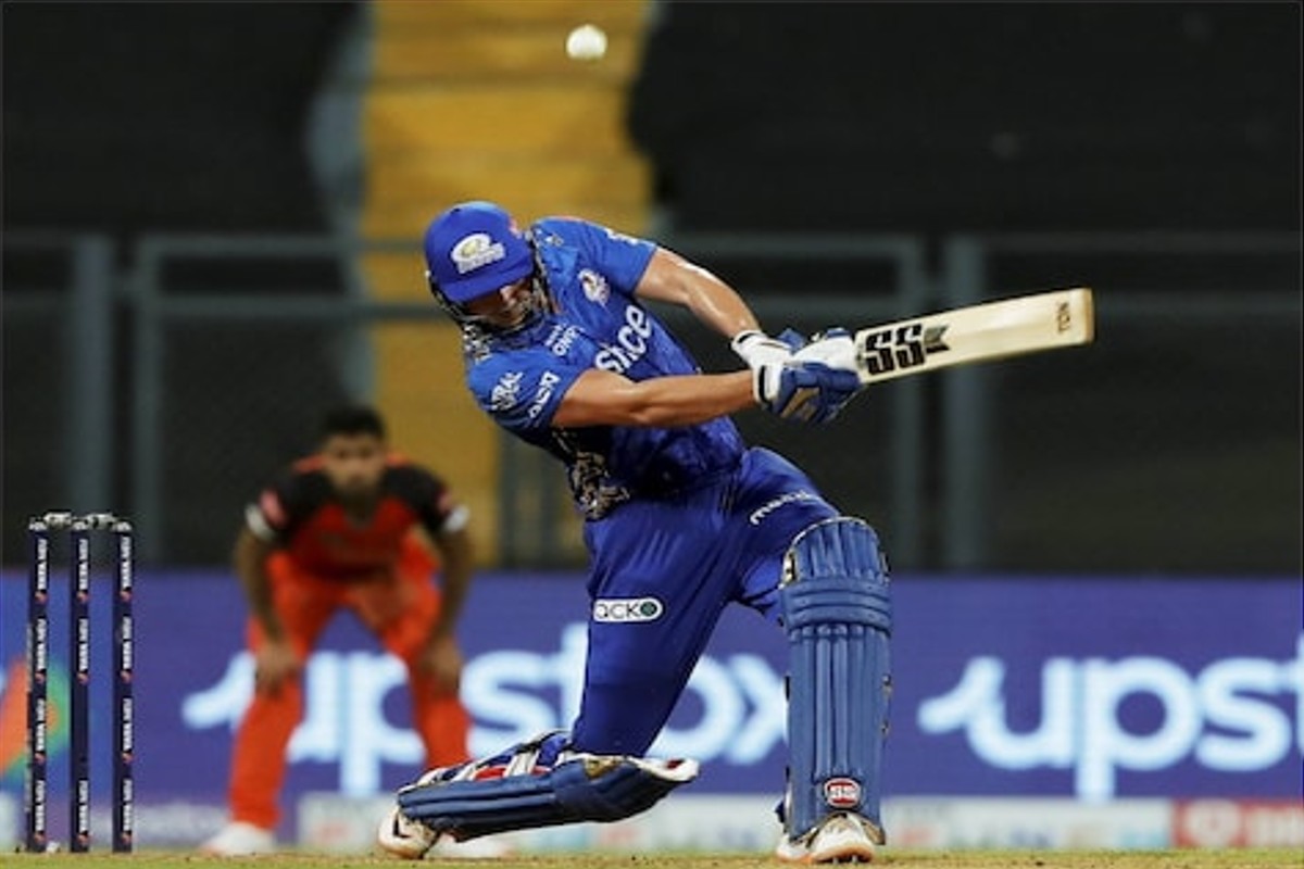 Mumbai Indians ना पस्तावा, रोहितने दाखवला नाही विश्वास, त्यानेच 10 बॉलमध्ये ठोकले 52 रन, VIDEO