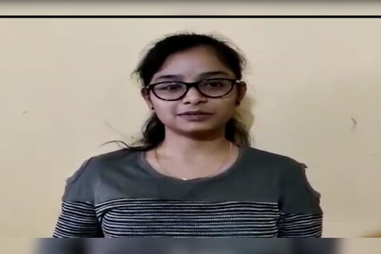 Washim : वडिलांचे निधन अन् बारावीचा पेपर, दुहेरी संकटावर मात करत साक्षीच्या यशाने वडीलांना मिळाली खरी आदरांजली