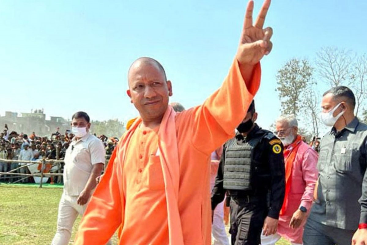 यूपीत मराठीचे धडे? "उत्तरप्रदेशात मराठी भाषा शिकवा, मराठी आल्यास..." कृपाशंकर सिंह यांचं योगी आदित्यनाथांना पत्र