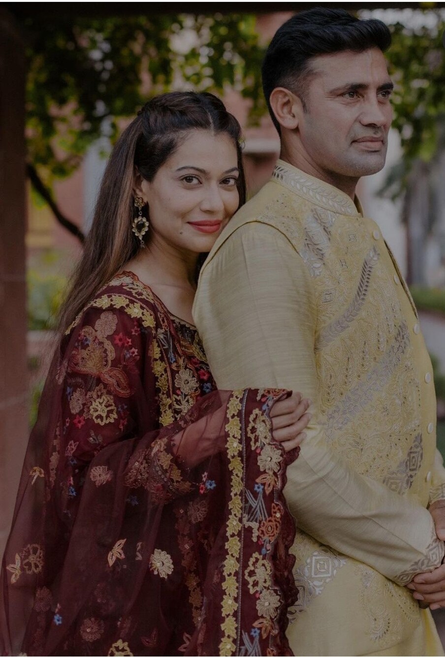  या फोटोंवरून हा लुक त्यांच्या संगीत सोहळ्यादरम्यानचा असल्याचं म्हटलं जात आहे. 