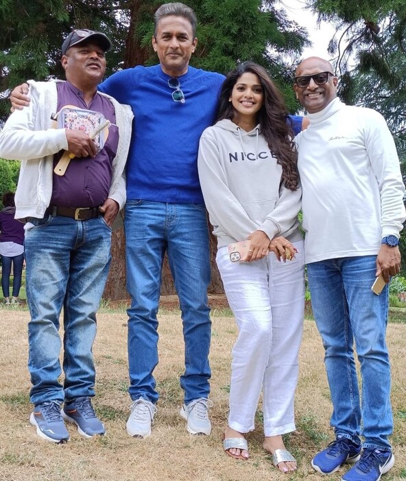 त्यांनतर लगेचच पूजाने आपल्या नव्या चित्रपटाच्या शूटिंगला सुरुवात केली आहे. 
