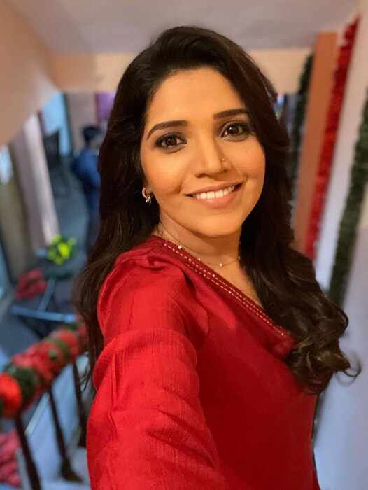  मुक्ताचे हे फोटो वास्तविक प्रसिद्ध मराठी सेलिब्रेटी फोटोग्राफर शशांक साने यांनी पोस्ट केले आहेत. मुक्ताने ते रिपोस्ट केले आहेत.