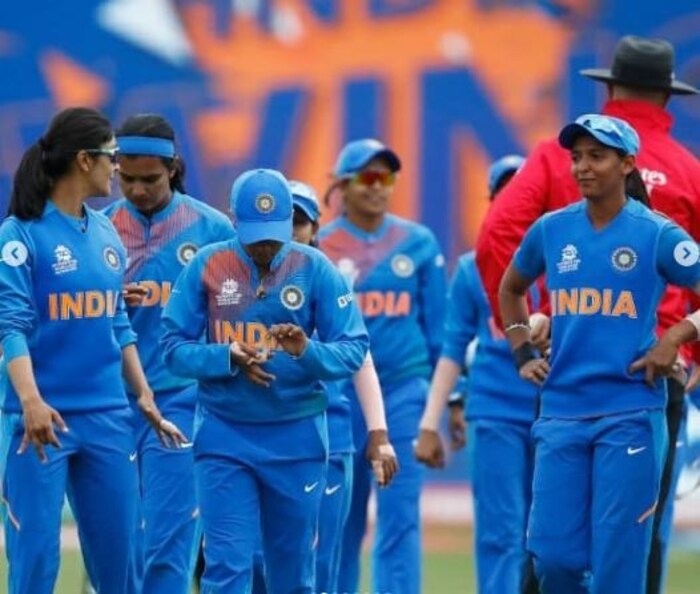 T20 आंतरराष्ट्रीय सामन्यांबद्दल बोलायचे झाले तर कर्णधार हरमनप्रीत कौरने भारतासाठी सर्वाधिक धावा केल्या आहेत. तिने 126 सामन्यांच्या 113 डावात 2463 धावा केल्या आहेत. यात तिने एका शतकासह 7 अर्धशतकं झळकावली आहेत. त्याचबरोबर माजी कर्णधार मिताली राज दुसऱ्या क्रमांकावर आहे. तिने 89 सामन्यांत 84 डावात 2364 धावा केल्या आहेत. तिच्या नावावर 17 अर्धशतके आहेत.(Instagram)
