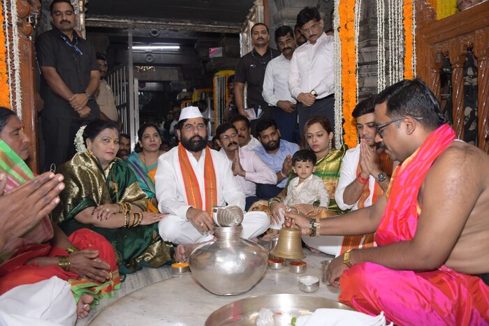 यानंतर झालेल्या मंदिर समितीच्या कार्यक्रमातदेखील ते सहभागी झाले. यावेळी पंढरपूर शहराचा तिरुपतीच्या धर्तीवर सर्वांगीण विकास करण्यासाठी प्रारूप आराखडा तयार करून सादर करण्याच्या सूचना संबंधित अधिकाऱ्याना दिल्या