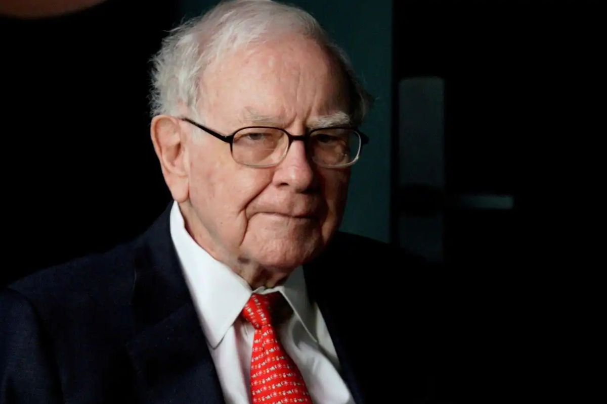 या सोशल मीडिया प्लॅटफॉर्मवर वॉरेन बफे यांचा एक व्हिडिओ (Warren Buffett video) पोस्ट केला आहे