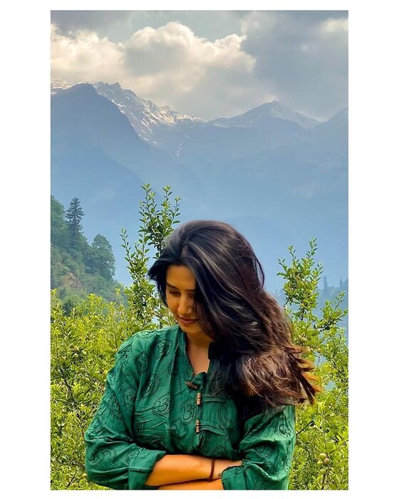 प्राजक्ताची ही पहिली सोलो ट्रिप होती. हिमाचलमधील तिच्या फोटोंनाही चाहत्यांनी पसंती दिली होती.  