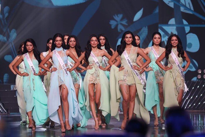 विविध राज्यांचे विजेते मॉडेल मैदानात कडवी झुंज देताना दिसले.