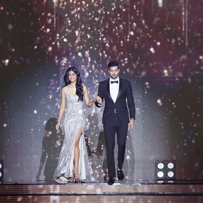 मिस इंडिया वर्ल्ड 2022 किताब जिंकलेल्या सिनी शेट्टीवर सध्या कौतुकांचा वर्षाव होत आहे. ती कर्नाटकची असली, तरी जन्माने मुंबईकर आहे.