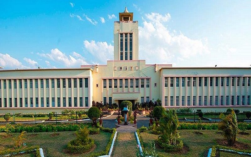 ही एक स्वायत्त अभियांत्रिकी संस्था आहे आणि विविध अभियांत्रिकी अभ्यासक्रमांच्या प्रवेशासाठी JEE Mains स्कोअर स्वीकारणाऱ्या भारतातील सर्वात जुन्या सरकारी अभियांत्रिकी महाविद्यालयांपैकी एक आहे.