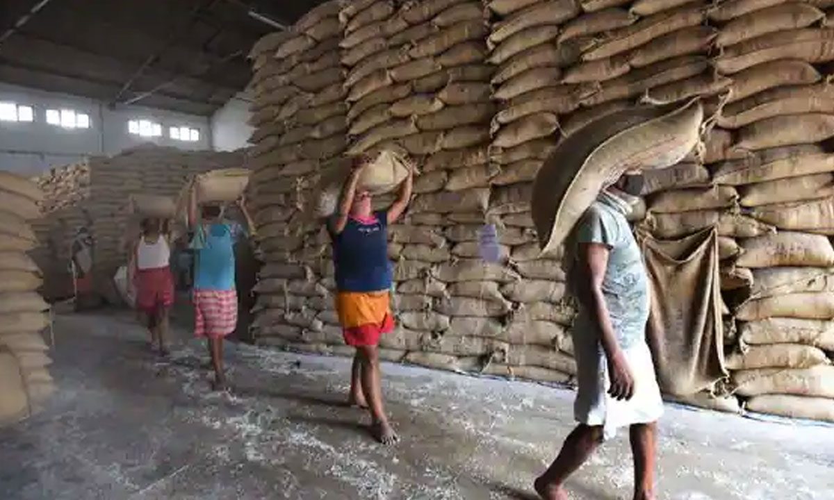 GST on Food Grains : मोदी सरकार विरोधात राज्यातील शेतकरी व्यापारी रस्त्यावर उतरणार, धान्यावर जीएसटी लावण्याचा निर्णय
