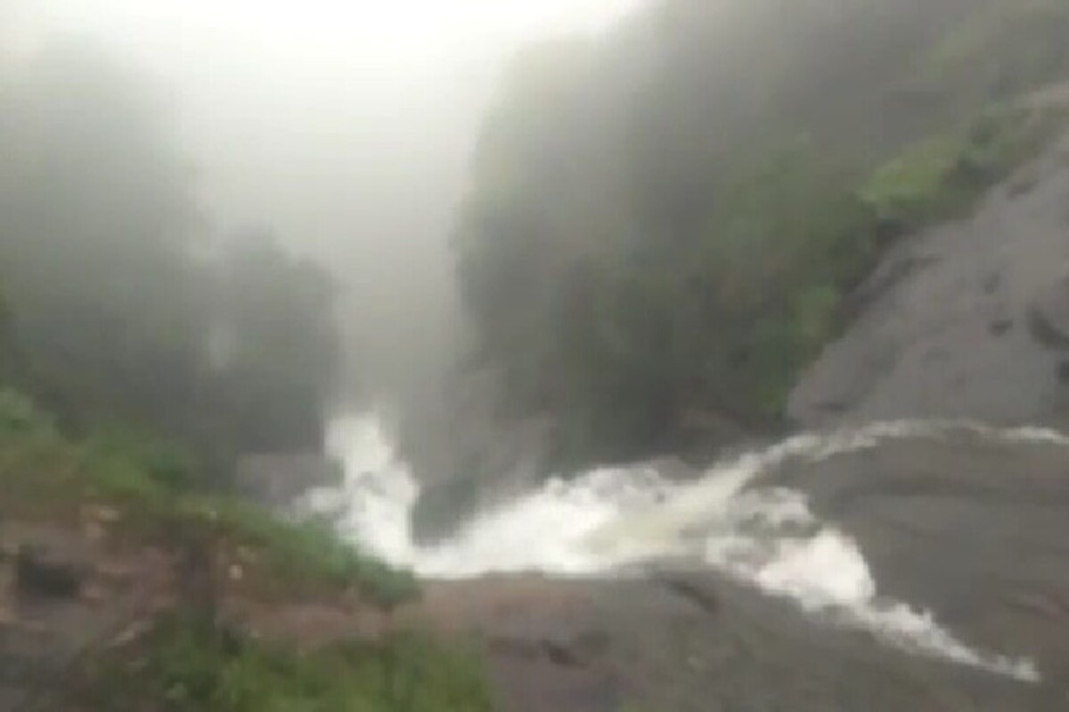 Video : पर्यटन आलं अंगाशी, लोणावळ्यातील भुशी धरणात तरुण बुडाला