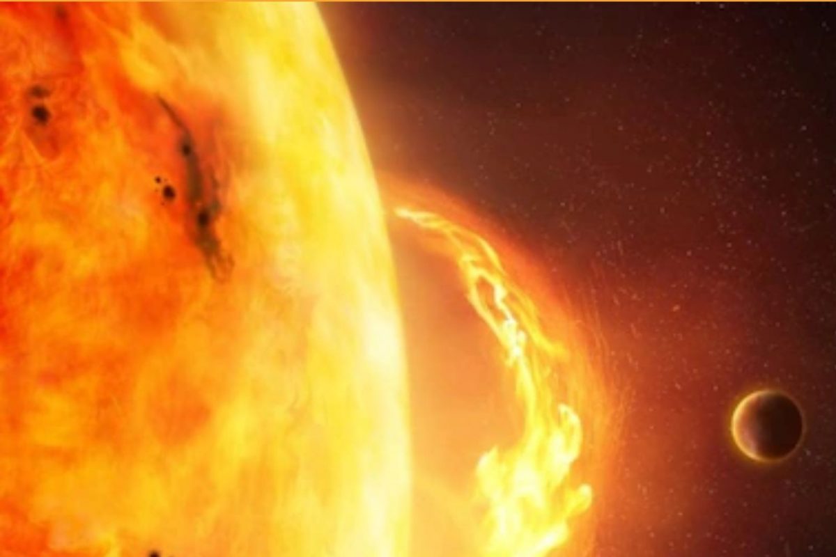 पृथ्वीवर मोठं संकट, आज सौरवादळ धडकणार! जगभरात वीज, जीपीएस-मोबाईल नेटवर्कही गायब होण्याची शक्यता