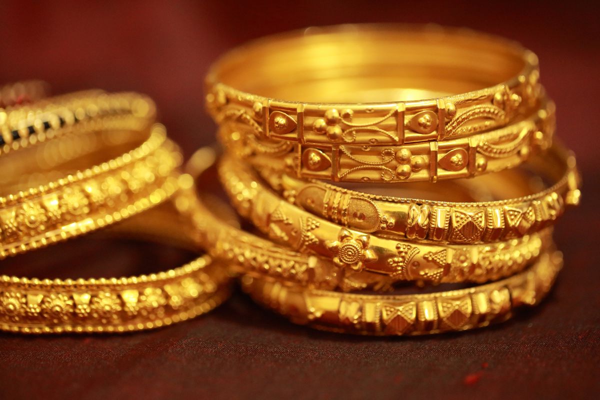 Gold Price Today : 30 महिन्यात सर्वात जास्त वाढला सोन्याचा भाव, लगेच चेक करा 22 आणि 24 कॅरेटचे दर