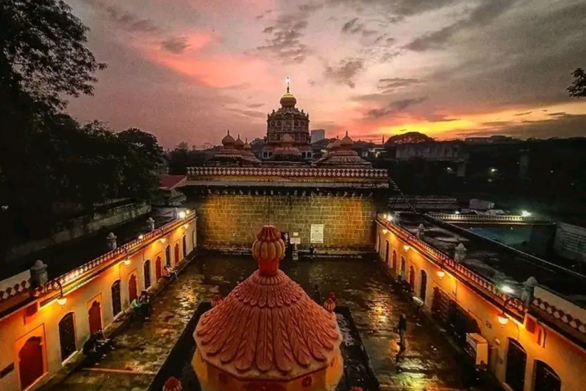 Pune : 286 वर्ष जुने पेशवेकालीन मंदिर, श्रावणी सोमवारी होते भाविकांची गर्दी, VIDEO