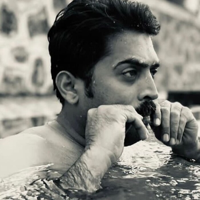 त्याने हा लुक flaunt करत अनेक फोटो सुद्धा शेअर केले आहेत ज्यात तो मिशांना ताव मारताना दिसत आहे. 