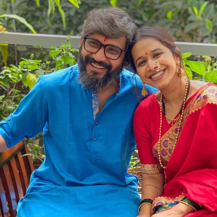 तिच्या घराचे हे फोटो खूप viral सुद्धा होतात आणि चाहते आपुलकीने त्यावर सुंदर कमेंट सुद्धा करताना दिसतात. 