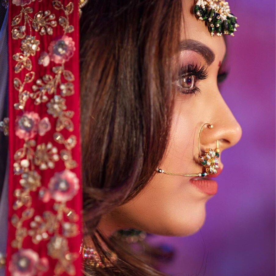 काजलचे हे सुंदर फोटो बघून तिला कोण जाणे मंजुलिका हे भुलभुलैय्या सिनेमातील पात्र आठवल्याचं या चाहतीने स्पष्ट केलं आहे. 
