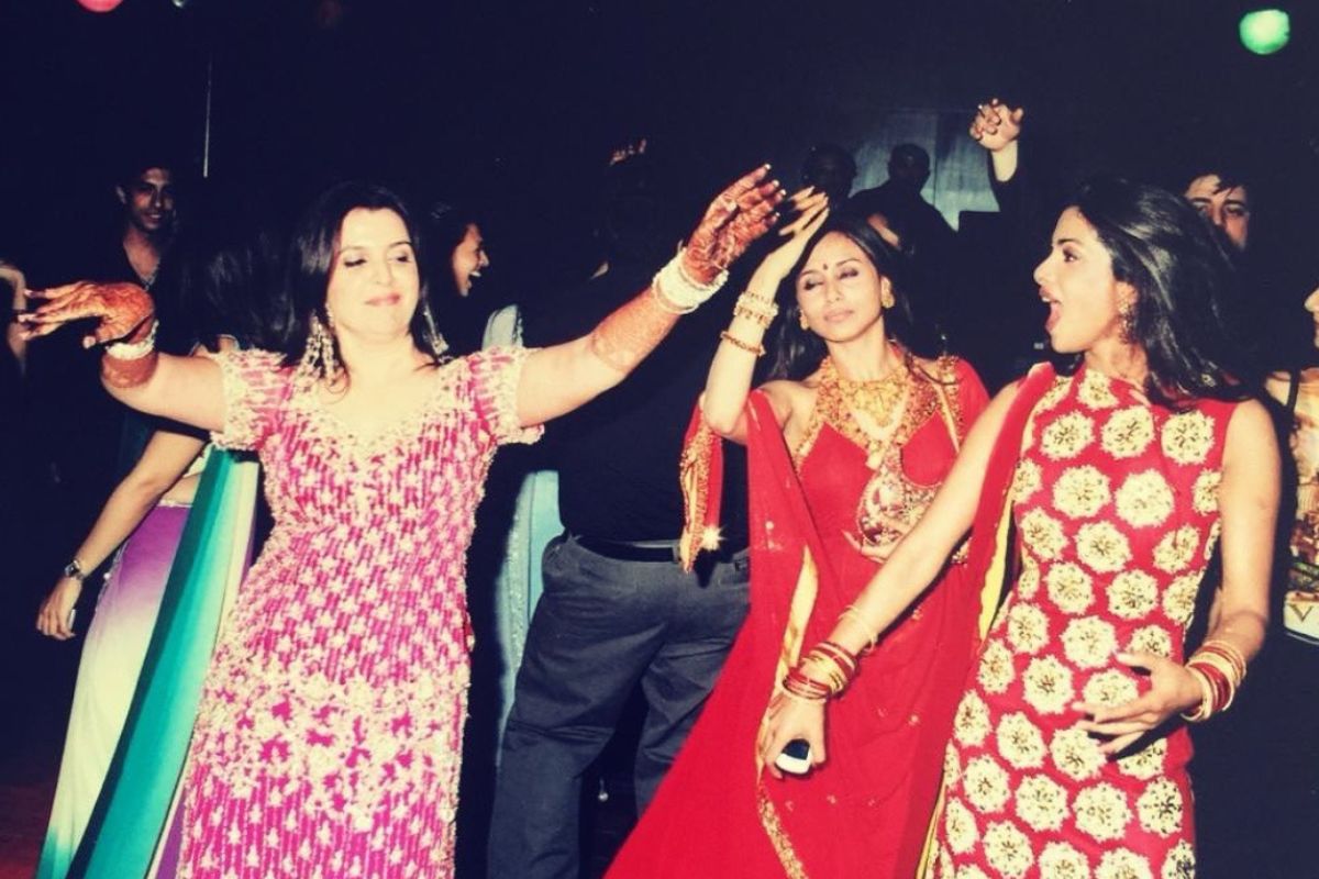 स्वतःच्याच संगीत फंक्शनमध्ये नशेत होती 'ही' सेलेब्रिटी गर्ल; ओळखलं का थ्रोबॅक फोटोमध्ये असणाऱ्या अभिनेत्रींना?