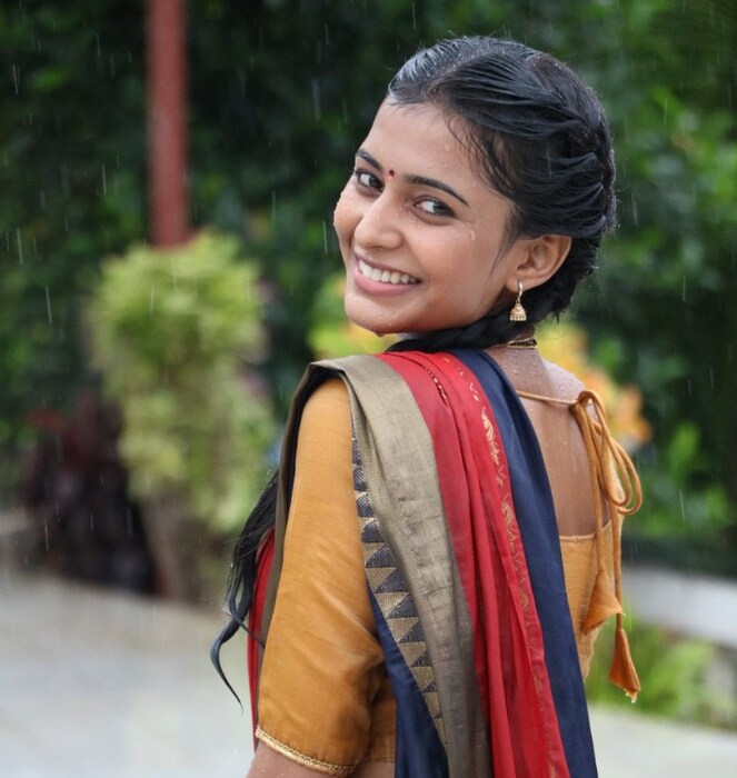  मुकादम कुटुंबाच्या पिकनिकचा हा सीन मढमधल्या एका खास लोकेशनवर करण्यात आलाय. 