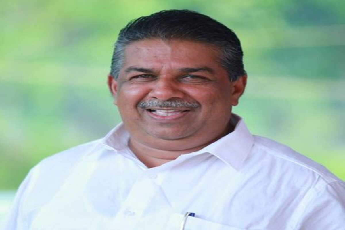 मंत्र्याची थेट संविधानावर बेधुंद टीका; म्हणे, 'घटनेनंच कामगारांच्या लुटीचा मार्ग मोकळा केला...'