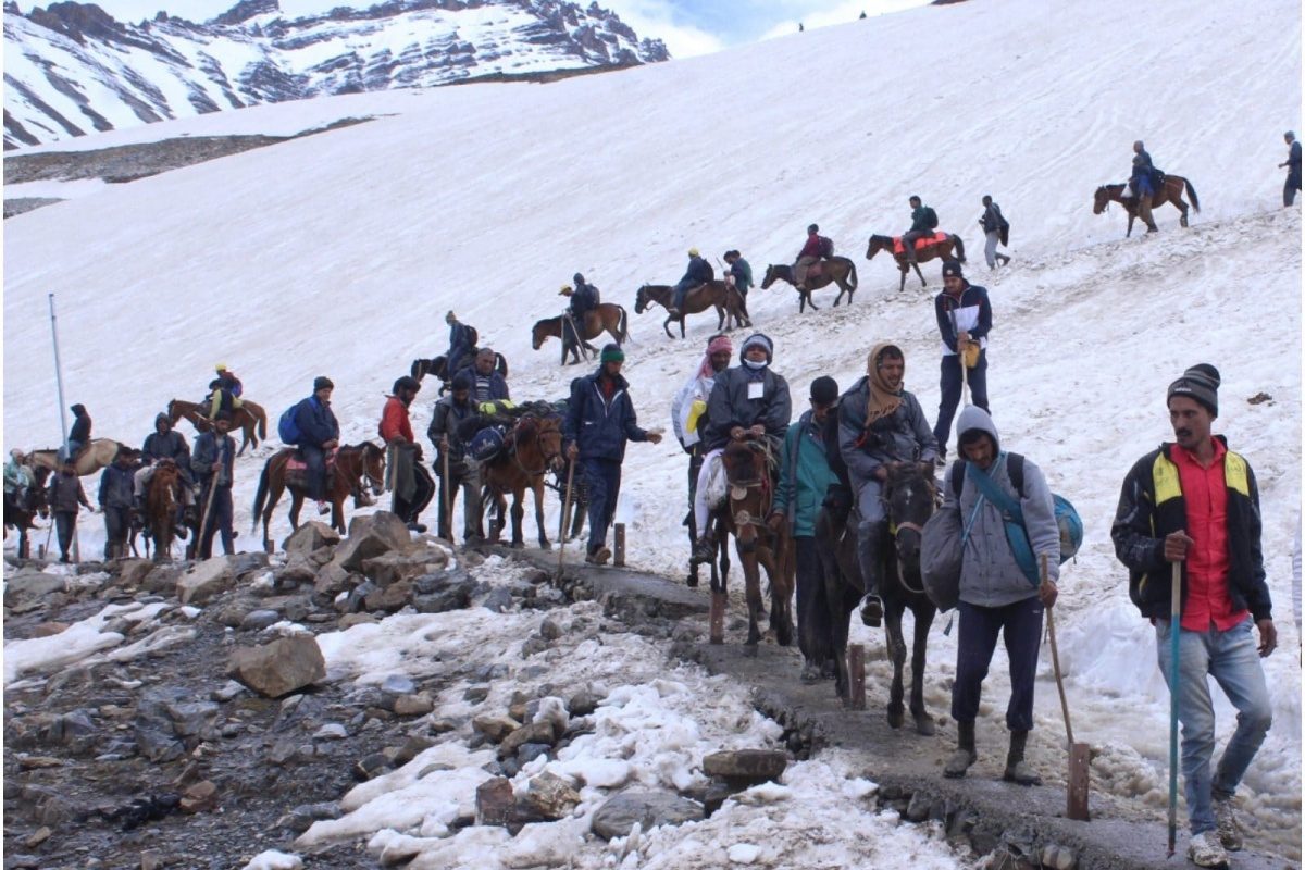 Amarnath Yatra: अमरनाथ यात्रेबद्दल मोठी बातमी! खराब हवामानामुळे प्रशासनाने घेतला मोठा निर्णय