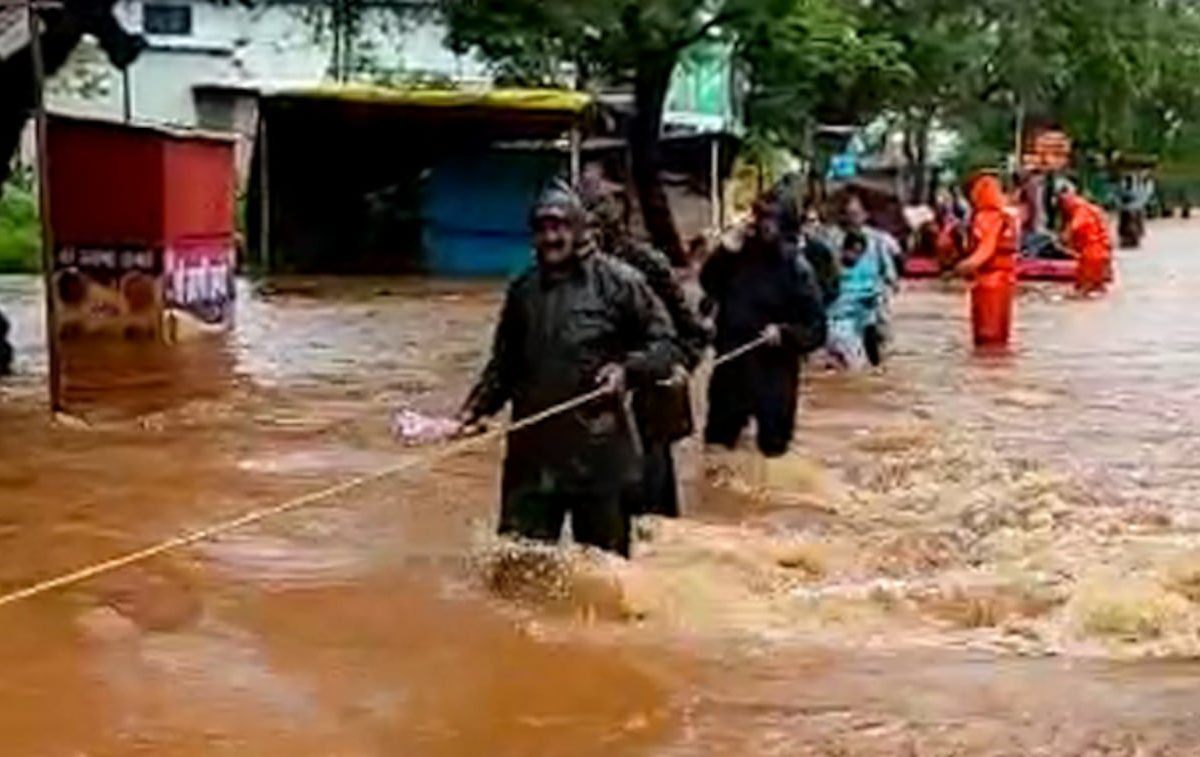 Vidarbha Rain Update : कोकण, मध्य महाराष्ट्रासह, विदर्भातही पावसाचा हाहाकार, ढगफुटीमुळे तालुकाच पाण्याखाली