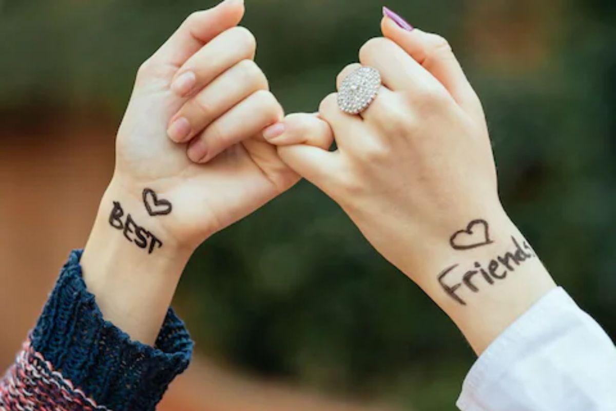 Friendship : या मित्रमैत्रिणी कधीच सोडणार नाहीत तुमची साथ; कोणती राशी तुमची बेस्ट फ्रेंड पाहा