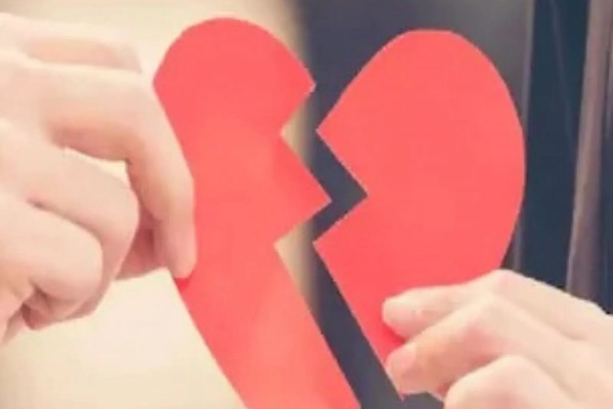 'मोठा भाऊ समजून मला माफ कर'; GF ला वैतागलेल्या BF चं Breakup Letter वाचून तुम्हाला हसू आवरणार नाही