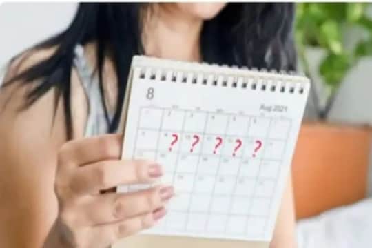 अनियमित मासिक पाळीचा त्रास आहे? असू शकते 'चॉकलेट सिस्ट'चे लक्षण, अशी घ्या काळजी