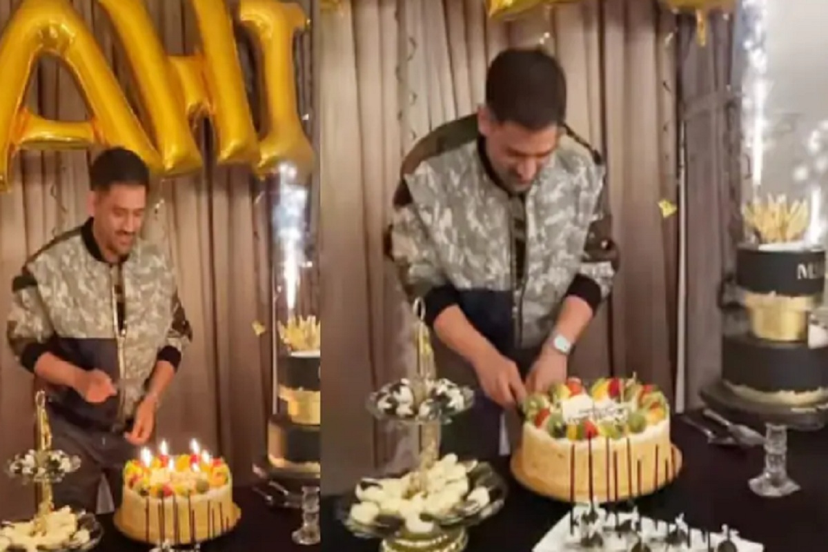 MS Dhoni: पहिल्यांदा केला डान्स, नंतर धोनीने असा कापला केक; लंडनमध्ये Birthday साजरा