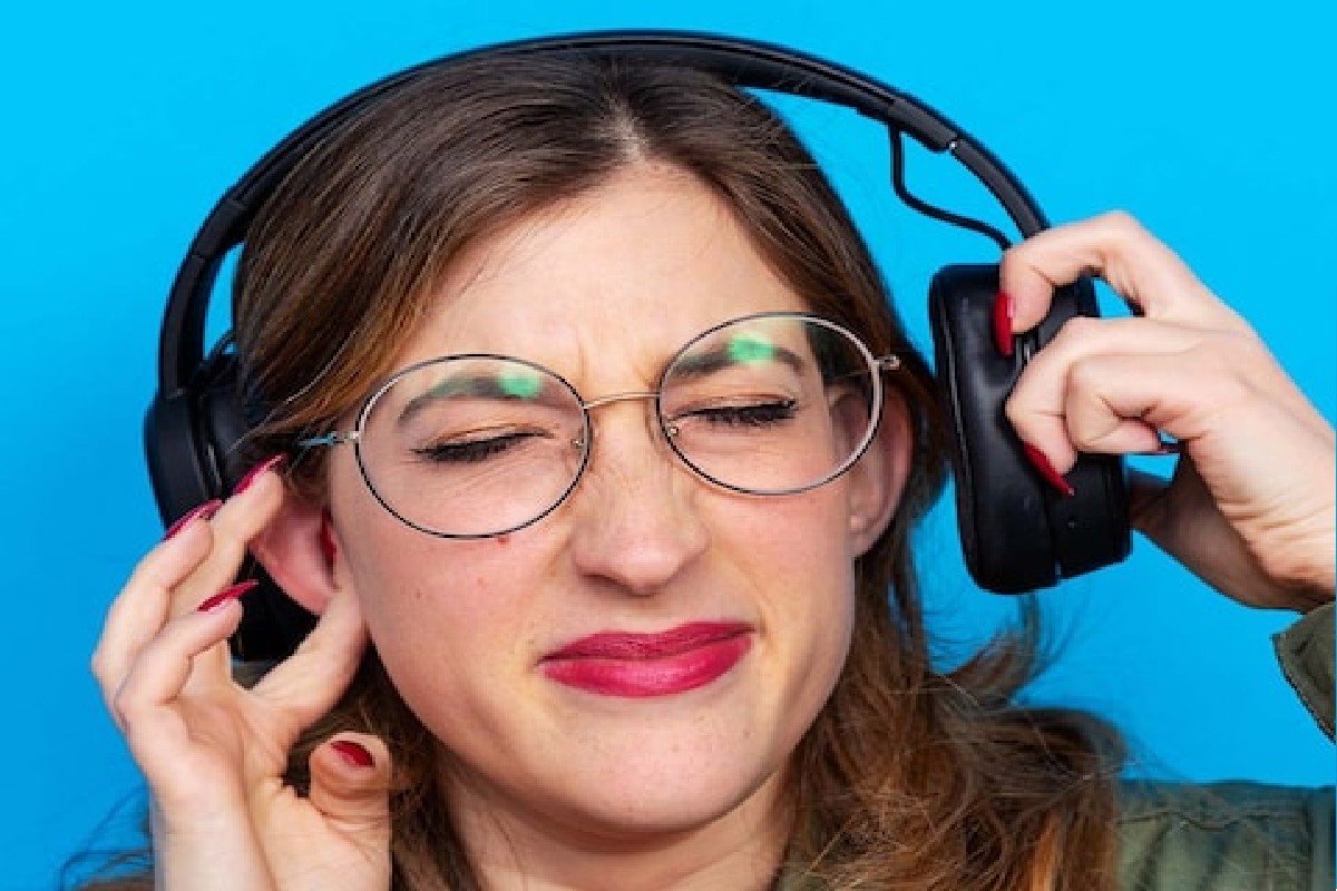 तरुणांची श्रवणशक्ती धोक्यात