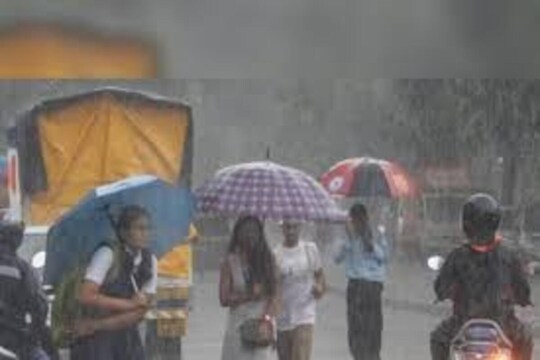 अद्यापही संकट टळलं नाही, पुढील 3 ते 4 दिवस हवामान विभागाकडून अलर्ट जारी