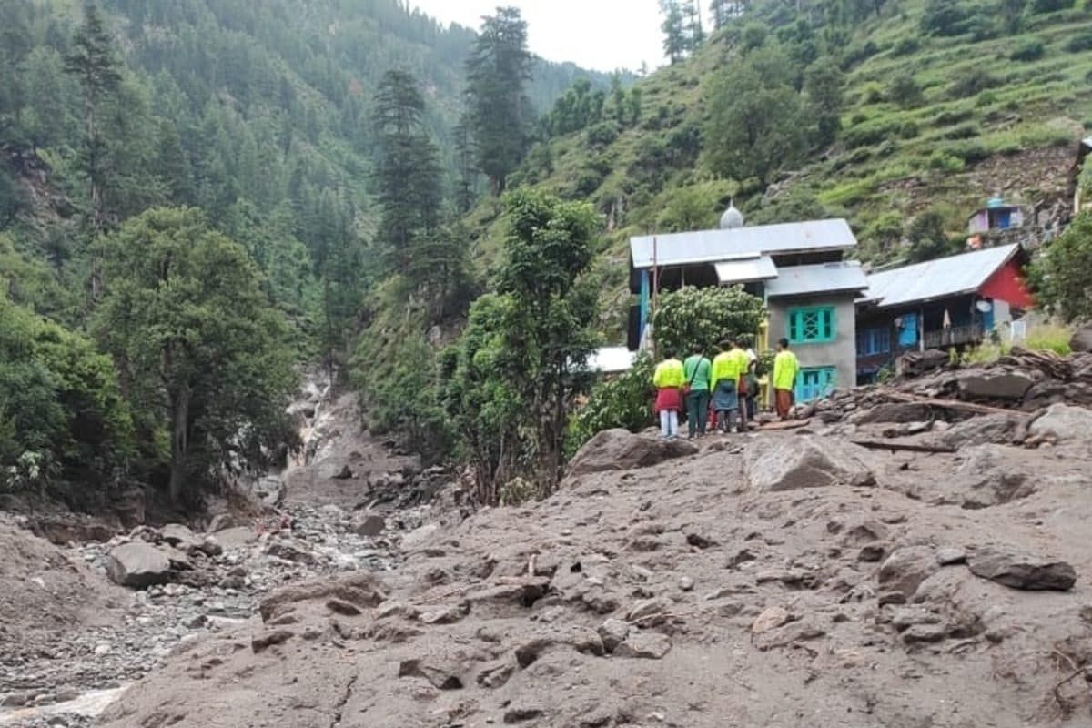 अमरनाथ घटनेत आतापर्यंत 16 भाविकांचा मृत्यू; डोंगराळ भागातच का होते ढगफुटी? वाचा कारण