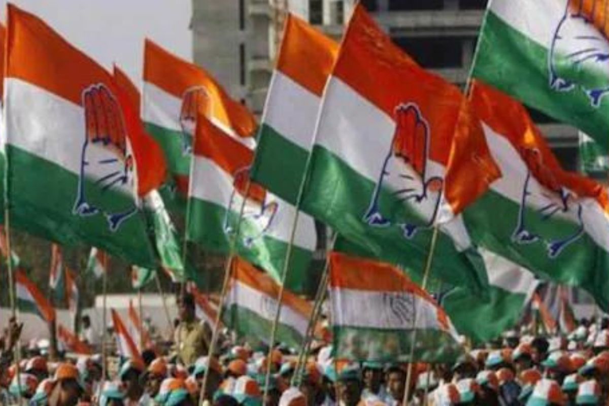 आता गोव्यात 'काय हाटील, काय डोंगर'चं सत्र सुरू! काँग्रेस आमदारांना चेन्नईला हलवलं