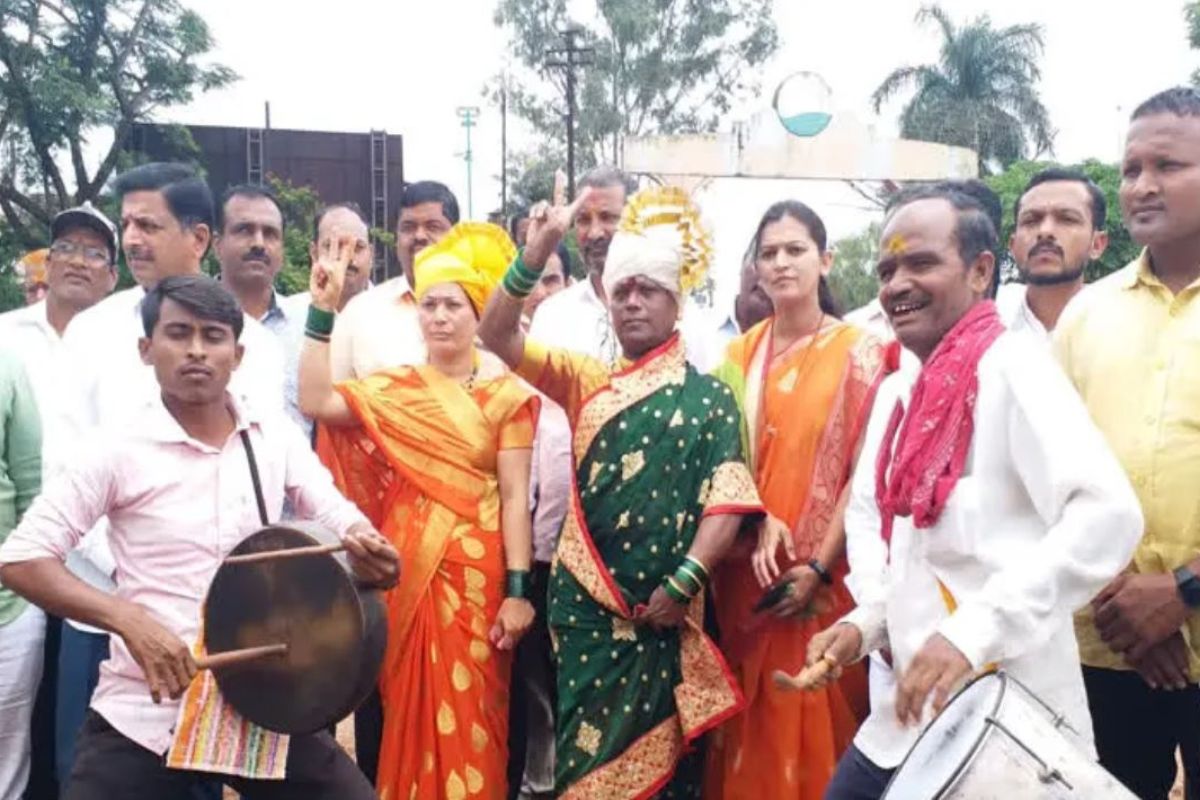 जोगवा मागणारा आवाज आता समाजाच्या प्रश्नांसाठी घुमणार; हुपरी नगरपरिषदेत तृतीयपंथी स्वीकृत नगरसेवक