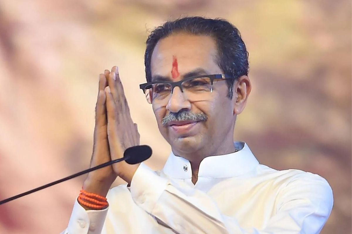 आमदार, खासदारांनी सोडली साथ; शिवसेना वाचवण्यासाठी आता नगरसेवक सरसावले, काय आहे प्लॅन?