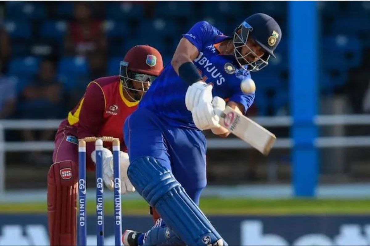 IND vs WI 2nd ODI : 312 धावांचा डोंगर सर करत भारताची विजयी आघाडी; अक्षर पटेल ठरला हिरो