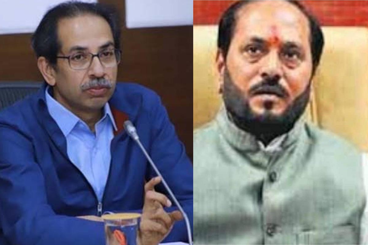 शरद पवारांसारख्या नेता कोकणात आला मात्र मुख्यमंत्री उद्धव ठाकरे अश्रू पुसण्यासाठी कोकणात आले नाहीत. आता बाप बेटे बाहेर पडले