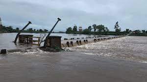 Kolhapur Rain Update : कोल्हापूरला महापुराची पुन्हा धास्ती, पुढच्या काही तासांतच धोक्याची पातळी गाठणार?