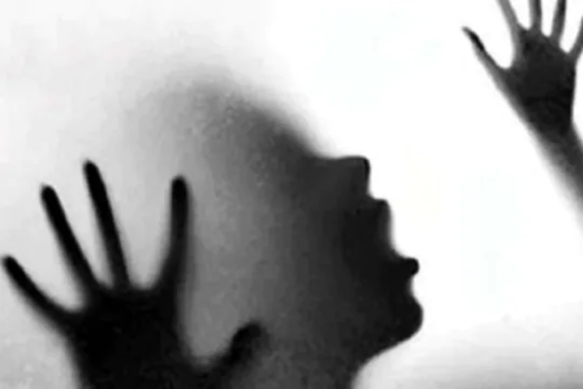 क्रूरतेचा कळस! 12 वर्षीय मुलाचा प्रायव्हेट पार्ट कापून केलं संतापजनक कृत्य