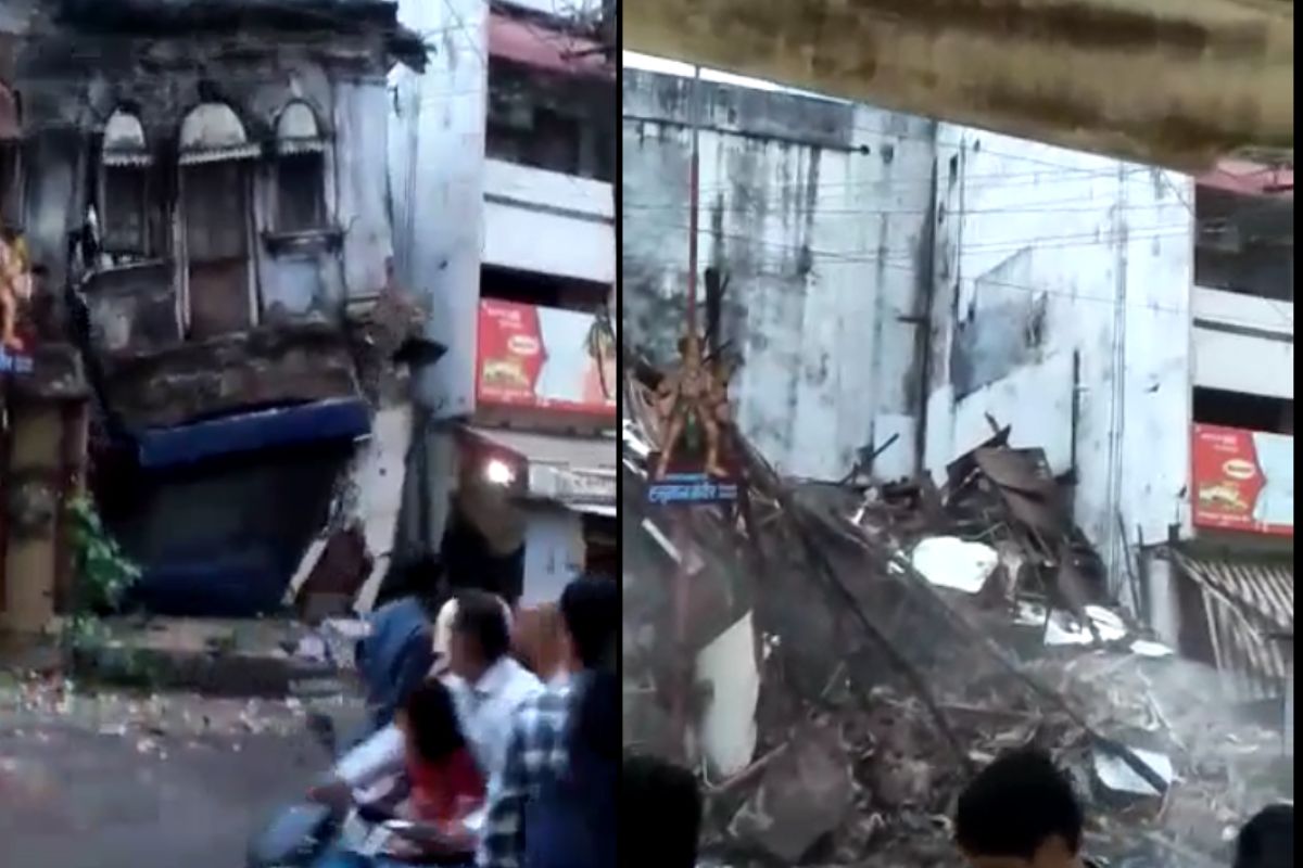 मागच्या आठ दिवसापासून सतत होणाऱ्या पावसामुळे नागपूरच्या इतवारी भागातील पुरातन हनुमान मंदिर कोसळले.