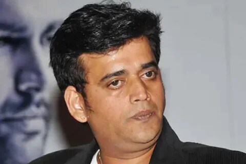 Population Control Bill: शुक्रवारी प्रसारमाध्यमांशी संवाद साधताना गोरखपूरचे भाजप खासदार रवी किशन यांनी सांगितले की, लोकसंख्या नियंत्रणासाठी ते खासगी सदस्य विधेयक मांडणार आहेत. त्यानंतर या विधेयकाची चर्चा सुरू असून रवी किशन ट्रोलर्सच्या निशाण्यावर आहेत.
