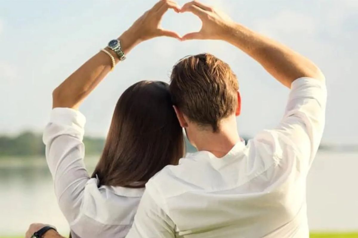 Relationship Tips : तुमच्यासोबत या गोष्टी घडत असतील तर तुम्ही प्रेमात आहात, हृदय देते संकेत