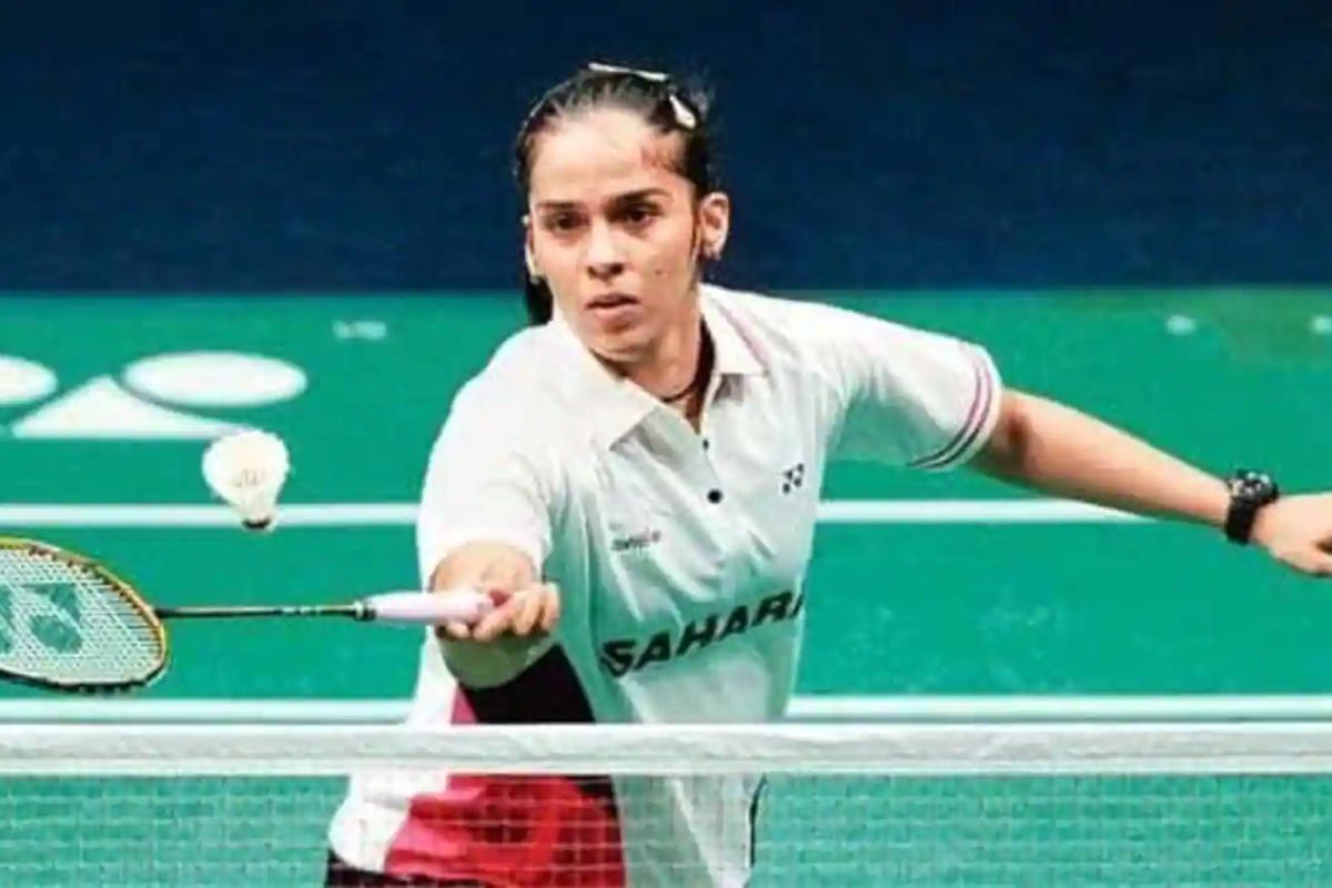 Singapore Open: तीन मॅचनंतर अखेर सायना बॅक इन फॉर्म; मालविका बनसोडला काही मिनिटांत हरवलं