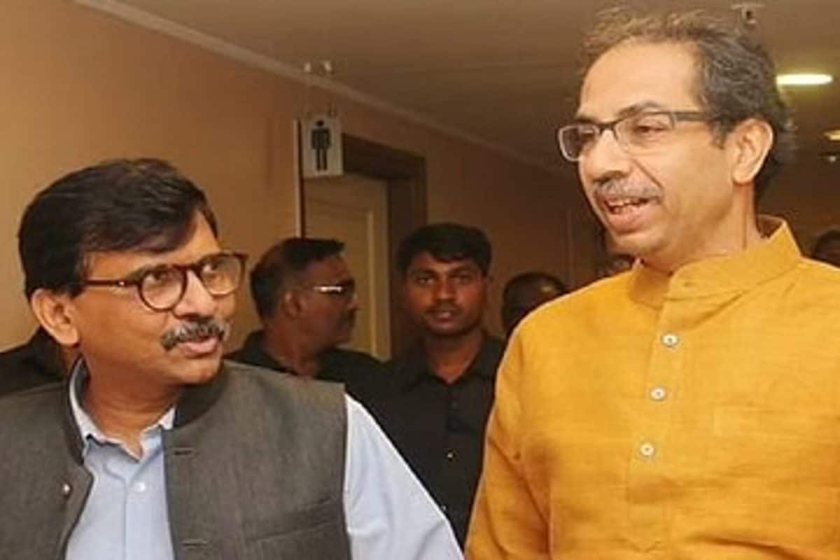 महाराष्ट्रातल्या झटक्यानंतर दिल्लीत शिवसेना सावध, लोकसभेतील प्रतोद बदलला!