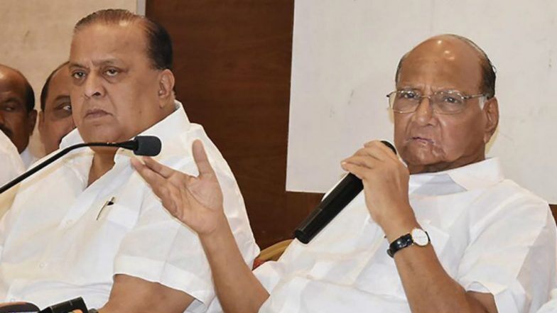 Kolhapur Sharad Pawar : कोल्हापूरच्या बंडखोर खासदारांना पाडण्यासाठी शरद पवारांचा गेम प्लॅन, मुश्रीफांना कामाला लागण्याचे आदेश