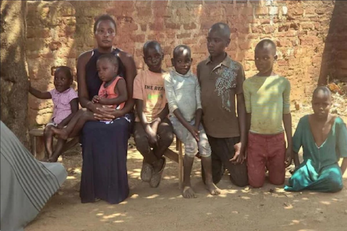 वारंवार जुळी होत असल्याने संतप्त झाला नवरा; पाचव्यांदाही ट्विन्स होताच रागात बायको, मुलांना...