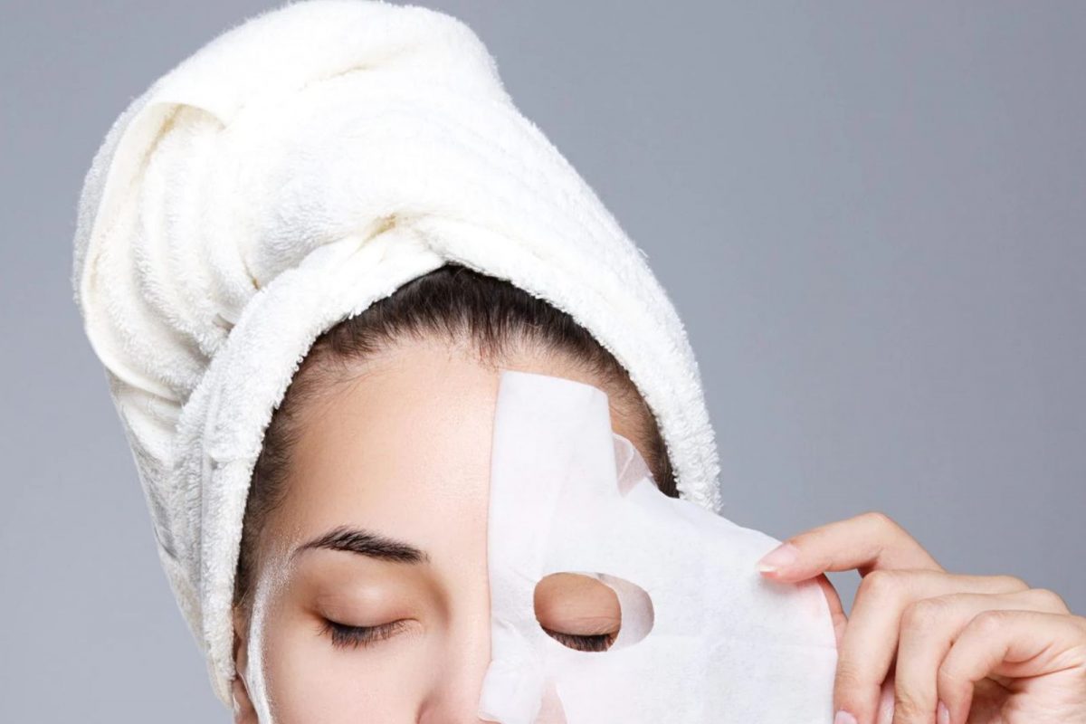 Skin Care : तुमच्या चेहऱ्यावरील तेज ठेवा कायम, ट्राय करा हे तीन अनोखे फेशियल; मग बघा Glow