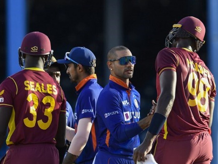 कसोटी क्रिकेटबद्दल बोलायचे झाले तर येथे सर्वाधिक सामने पराभूत न होण्याचा विक्रमही महिलांच्या नावावर आहे. 1951 ते 1985 या काळात इंग्लंडच्या महिला संघाला 35 सामन्यांमध्ये कोणताही संघ पराभूत करू शकला नाही. पुरुष गटात हा विक्रम वेस्ट इंडिजच्या नावावर आहे. 1982 ते 1984 या काळात 27 सामन्यांत त्यांना कोणीही हरवू शकले नाही. (एएफपी)